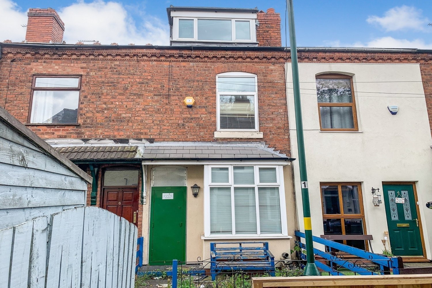 5 The Grove, Daisy Road — Terraced