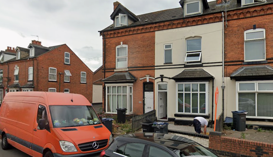 86 Reservoir Road — Terraced